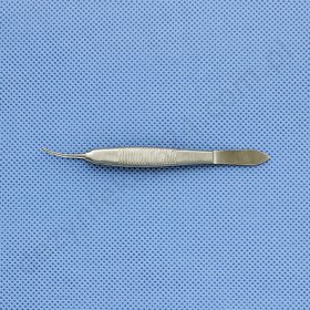 Pinceta okulistyczna 9 cm 1/2 ząbki HEES - zagięta