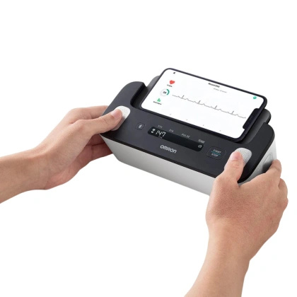 Ciśnieniomierz i monitor EKG OMRON Complete