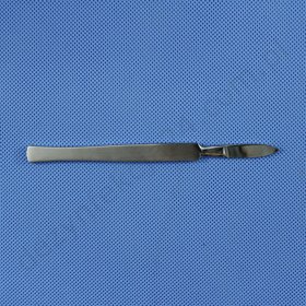 Skalpel chirurgiczny typ spiczasty 3 cm (metalowy)